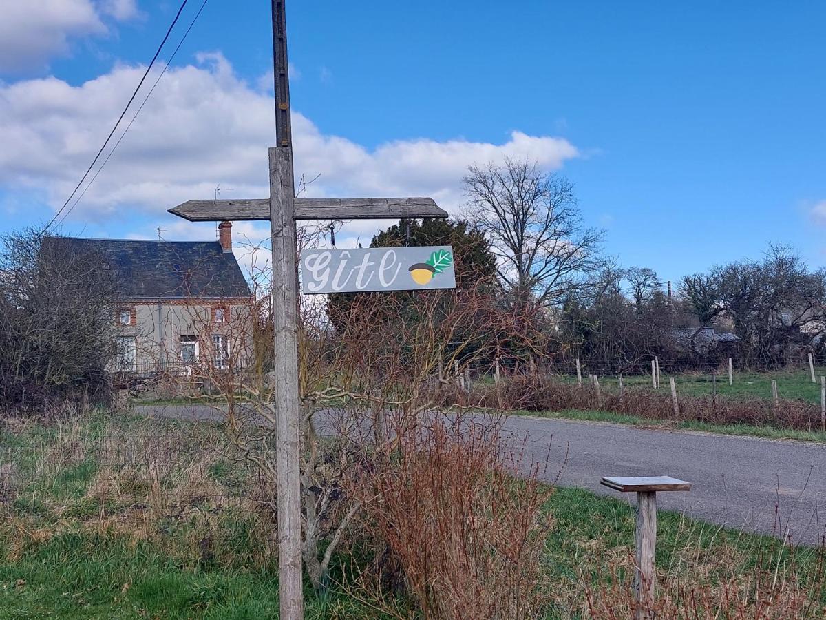 Gite Du Grand Chene Saint-Léger-Magnazeix Exteriör bild